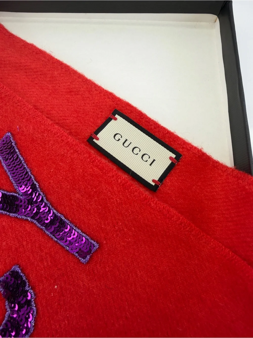 NWT Gucci Red Sequin Guccify Fringe Scarf